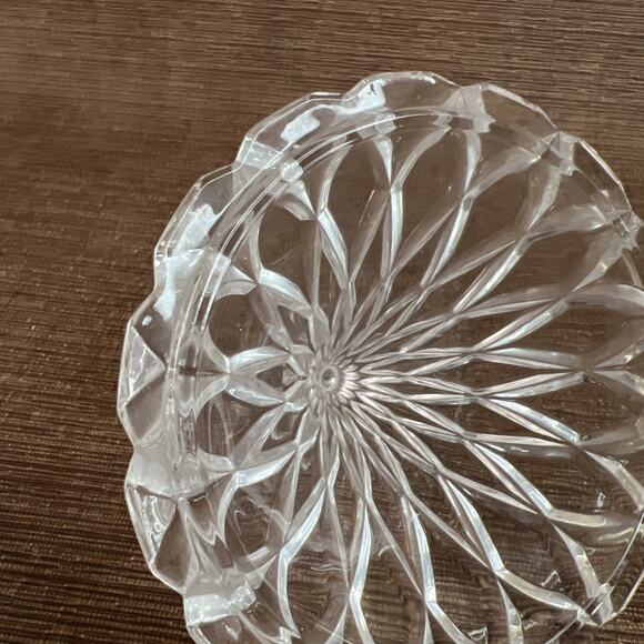 Vintage Hershey’s Kiss Crystal Candy Dish – Shannon Crystal by Godinger –5″ Tall - Picture 6 of 8